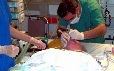 Effect of Use of a Bougie vs Endotracheal Tube With Stylet on Successful Intubation on the First Attempt Among Critically Ill Patients Undergoing Tracheal Intubation: A Randomized Clinical Trial